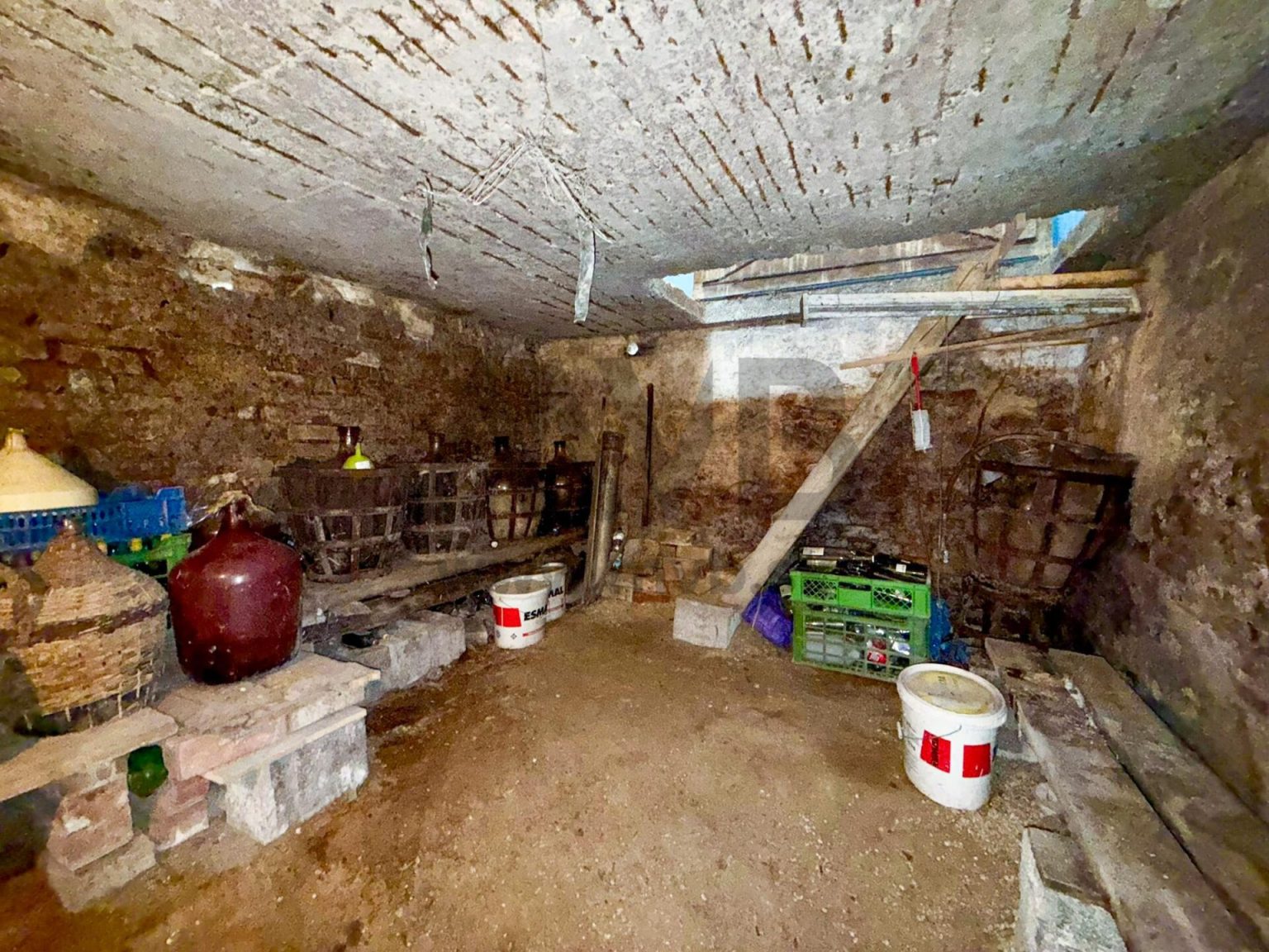 VINNÁ PIVNICA S VINICOU | ABA | OKRES KOMÁRNO — fotografia