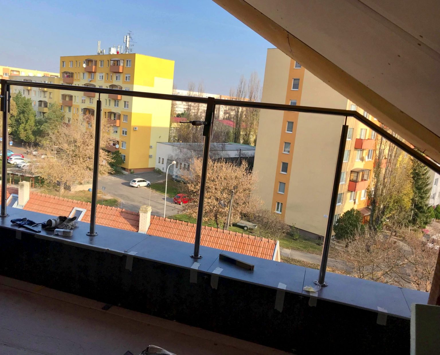 VÝNIMOČNÝ VEĽKOMETRÁŽNY 6-IZBOVÝ PODKROVNÝ BYT S TERASOU A 2 PARKOVACÍMI MIESTAMI | KOMÁRNO | DUNAJSKÉ NÁBREŽIE — fotografia