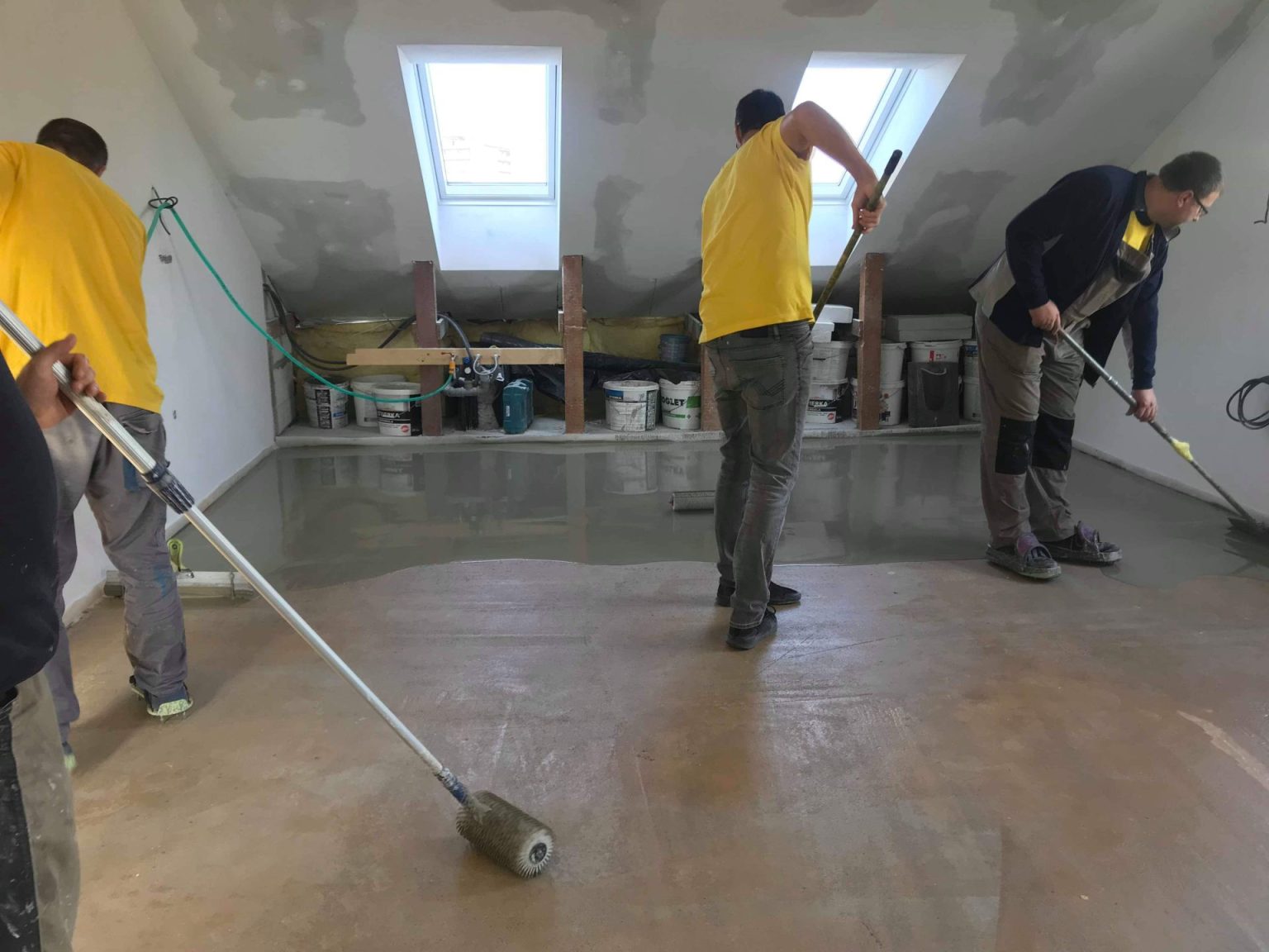 VÝNIMOČNÝ VEĽKOMETRÁŽNY 6-IZBOVÝ PODKROVNÝ BYT S TERASOU A 2 PARKOVACÍMI MIESTAMI | KOMÁRNO | DUNAJSKÉ NÁBREŽIE — fotografia