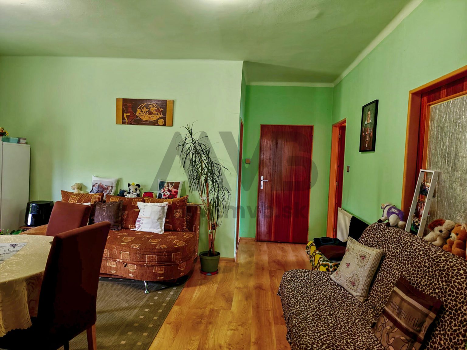 NA PREDAJ PRIESTRANNÝ RODINNÝ DOM S NÁDHERNÝM PANORAMATICKÝM VÝHĽADOM VO VIRTE! — fotografia