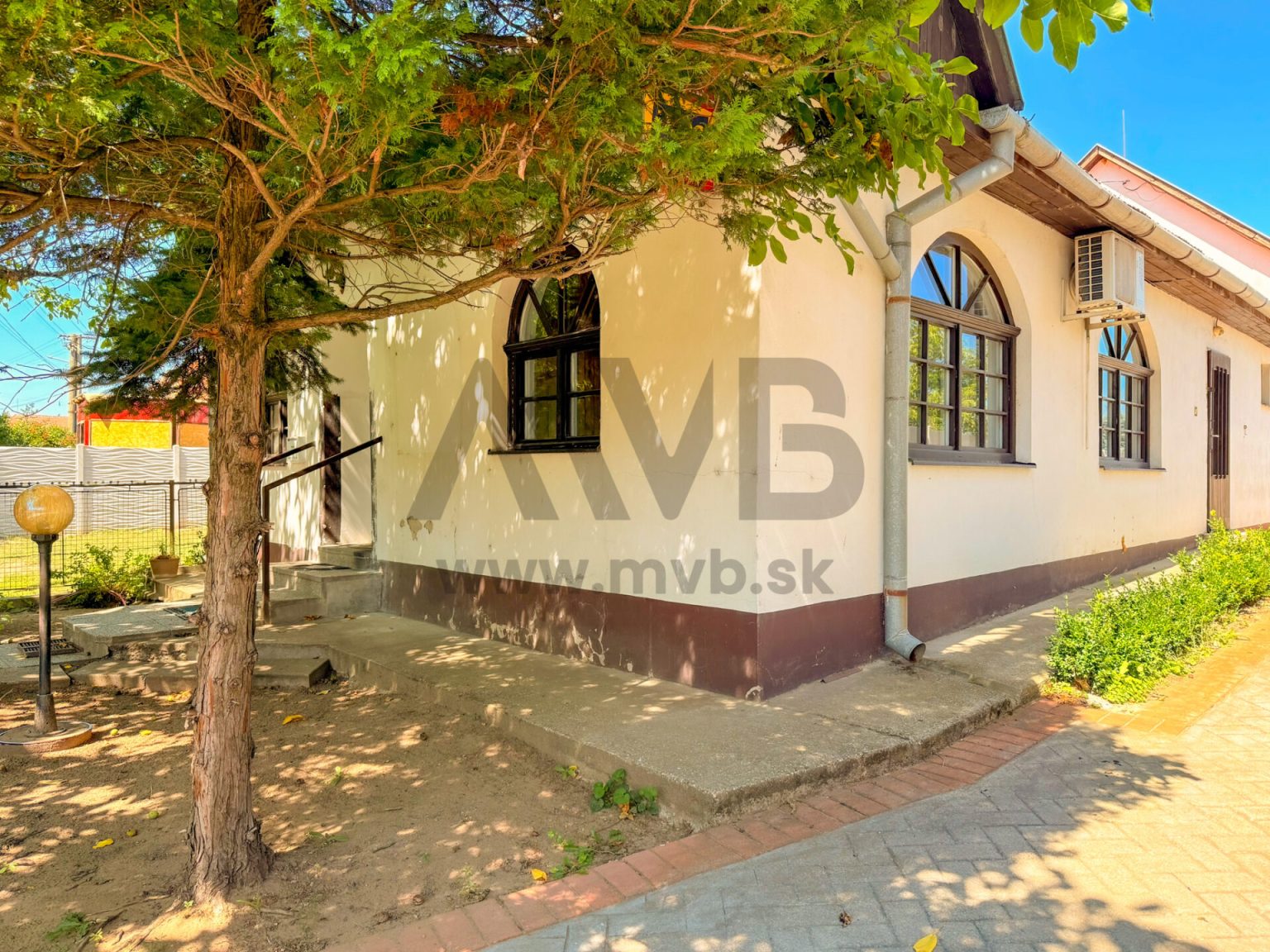 PODNIKANIE A BÝVANIE POD JEDNOU STRECHOU | MARCELOVÁ | OKRES KOMÁRNO — fotografia