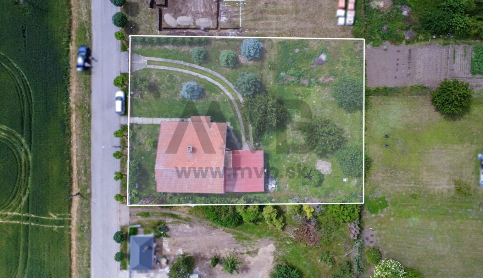 NA PREDAJ PRIESTRANNÝ RODINNÝ DOM S NÁDHERNÝM PANORAMATICKÝM VÝHĽADOM VO VIRTE! — fotografia