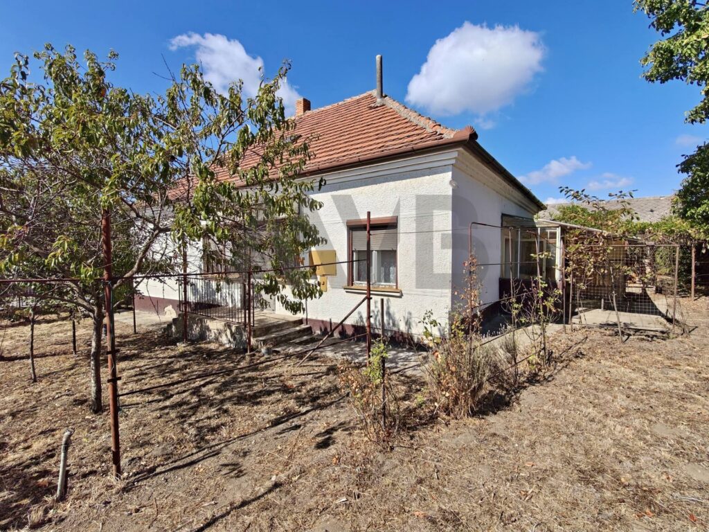 4-IZBOVÝ RODINNÝ DOM SO ZÁHRADOU | MARCELOVÁ | OKRES KOMÁRNO