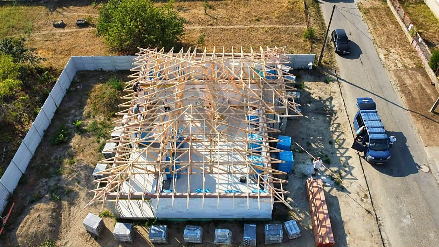 DVA NOVÉ 4-IZBOVÉ RODINNÉ DOMY – BUNGALOV S GARÁŽOU A TERASOU | MARCELOVÁ | OKRES KOMÁRNO — fotografia