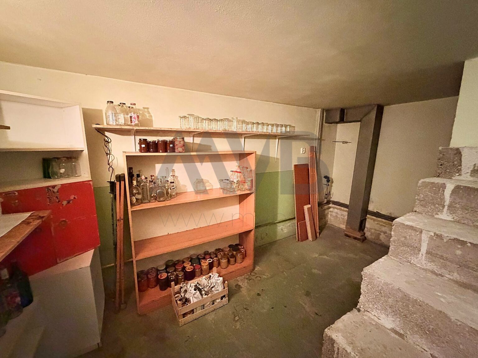 4-IZBOVÝ POSCHODOVÝ RODINNÝ DOM S GARÁŽOU A PIVNICOU | CHOTÍN | OKRES KOMÁRNO — fotografia